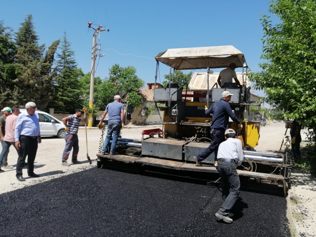 GELENDOST BELEDİYESİ YOL ÇALIŞMALARINA HIZ VERDİ