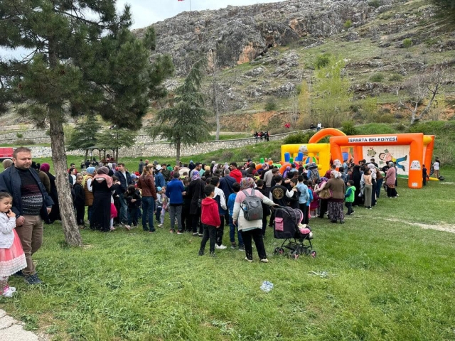 Genç Yalvaçlılar Derneğinden yine bir ilk