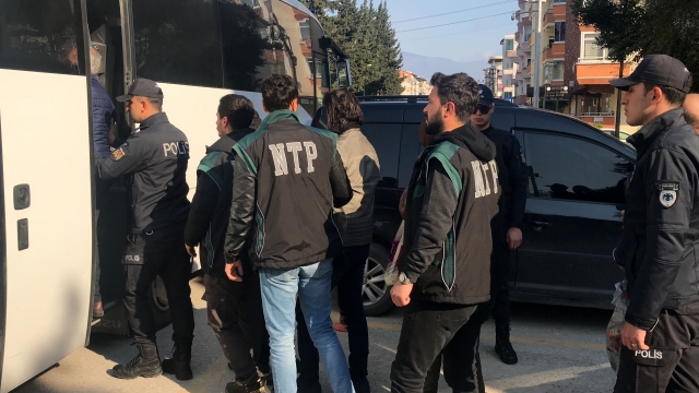 göçmen kaçakçılığı ve sahte evrak operasyonu