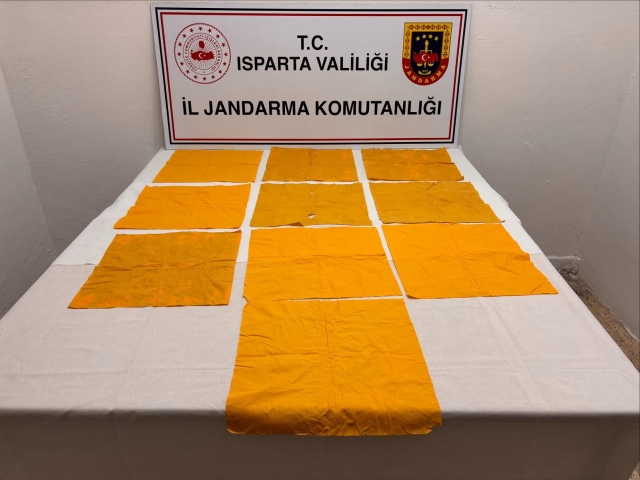 G&ouml;nen'de uyuşturucu operasyonu: 64 bin kullanımlık sentetik madde ele ge&ccedil;irildi