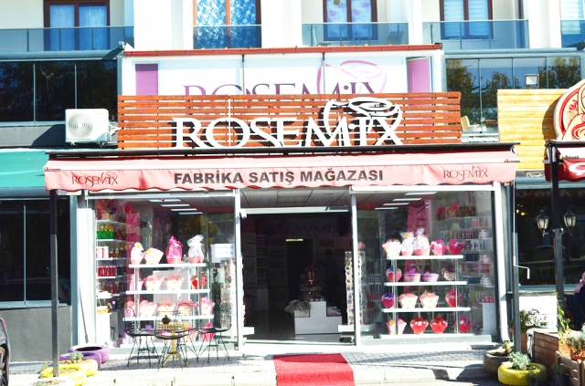 Gül Kokusunu Yaşayın: Rosemix Gül Ürünleri Mağazası