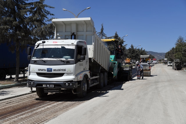 ​Gül Küçük Sanayi Sitesinde asfalt çalışması başladı