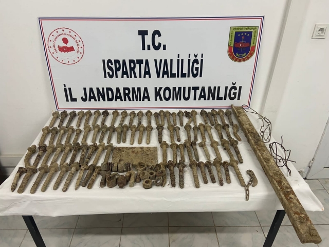 HABER: ISPARTA'DA HIRSIZLIK OLAYI: SUÇÜSTÜ YAKALANDILAR