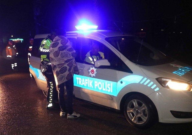 hafif ticari araç baraj gölüne düştü