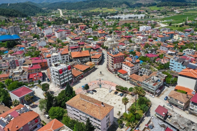  Hatay'da cadde ve sokaklar boş kaldı
