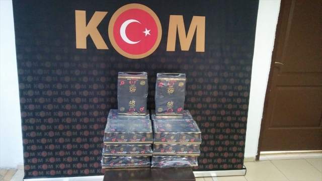 Hatay'da cinsel içerikli ürün operasyonunda 3 kişi gözaltına alındı