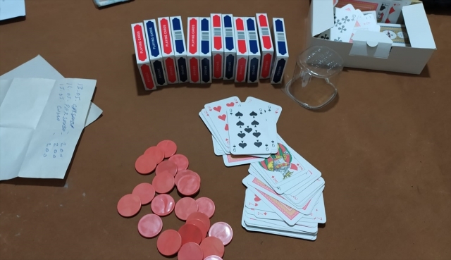 Hatay'da kumar oynayan 7 kişiye para cezası verildi