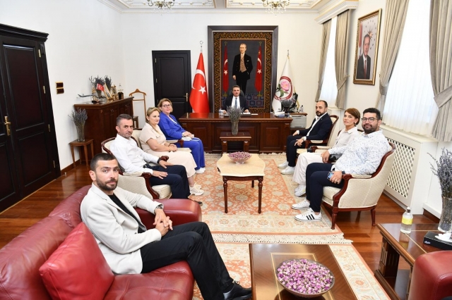 IGSİAD Yönetim Kurulu, Vali Aydın Baruş'u Makamında Ziyaret Etti