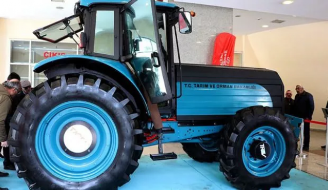 İlk elektrikli traktör bu yıl üretim bandından inecek
