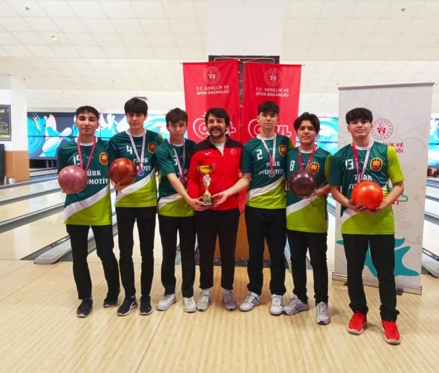Isparta Anadolu Lisesi Öğrencileri Bowling Türkiye Şampiyonası'nda Türkiye 2'ncisi Oldu