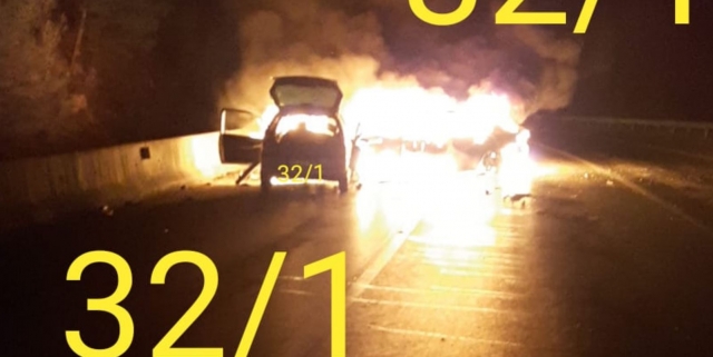 Isparta Antalya karayolunda araç yangınları