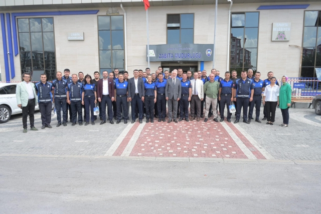 Isparta Belediye Başkanı Zabıta Teşkilatı'nı Kutladı
