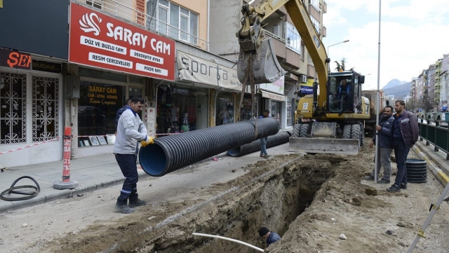 Isparta Belediyesi, İstiklal Mahallesi'ne Yeni Yeraltı Otoparkı Kazandırıyor