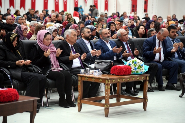 Isparta Belediyesi’nden Mevlid-i Nebi programı 