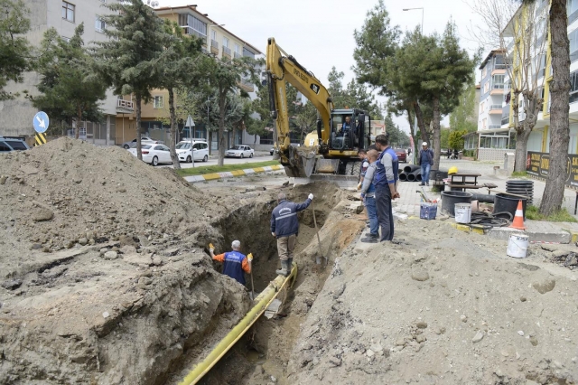 Isparta Belediyesi Vatan Mahallesinde Yağmur Suyu Problemini Çözüyor