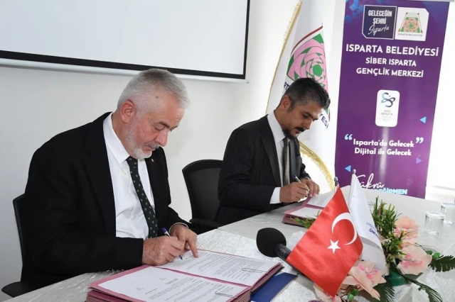 Isparta Belediyesi ve ISUBÜ Arasında İş Birliği Protokolü İmzalandı