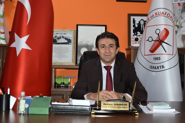 Isparta Berberler ve Kuaförler Odası Tatil Günlerini belirledi