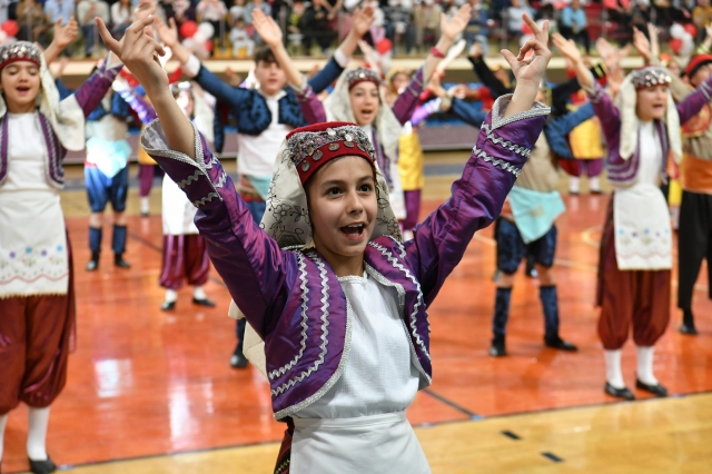 Isparta’da 23 Nisan Coşkusu
