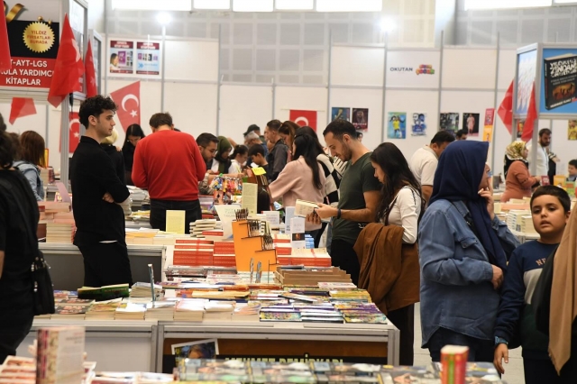 Isparta’da 7. Kitap Fuarı Başlıyor: ‘Kitaplar Gül Açıyor’