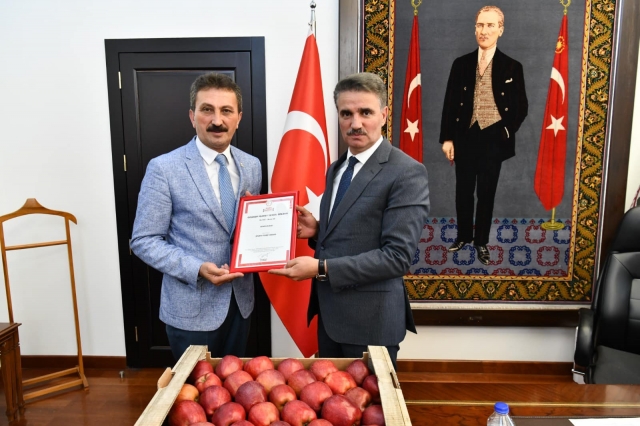 "Isparta Elması" Coğrafi İşaretiyle Türk Patent ve Marka Kurumu Tarafından Onaylandı