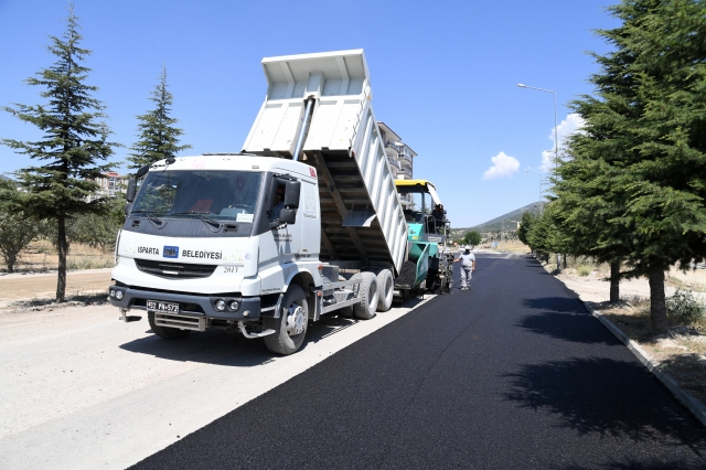 Isparta Eski kayı yolu asfaltlanıyor