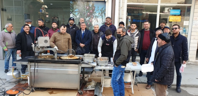 ISPARTA HABER: BAŞKAN VELİ GÖK ODUN PAZARI ESNAFININ MEVLİD PROGRAMINA KATILDI