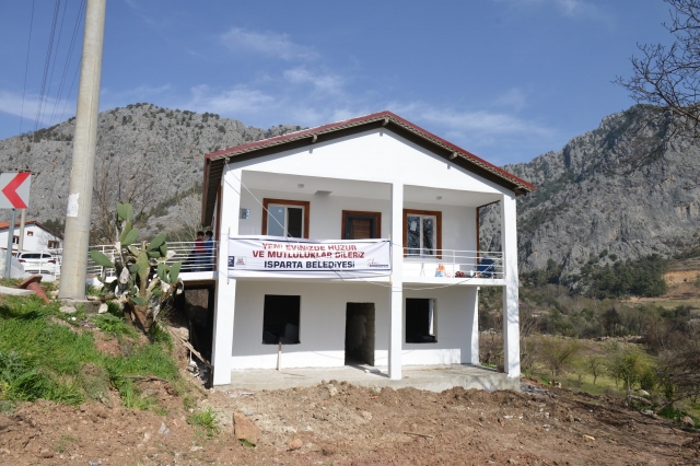 Isparta Haber: ​Çandır’da acılar geride kaldı, umutlar yeşerdi