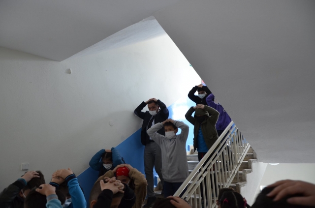 Isparta Haber: Gönen'de Deprem Tahliye Tatbikatı