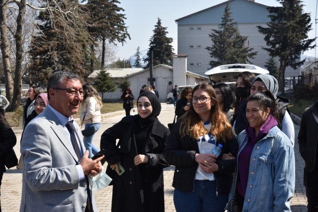 ISPARTA HABER: ÖĞRENCİ DOSTU BAŞKAN VELİ GÖK