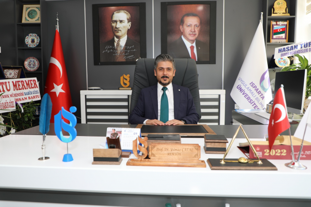 Isparta Haber: Rektörlük Devir Teslim Töreni Gerçekleştirildi