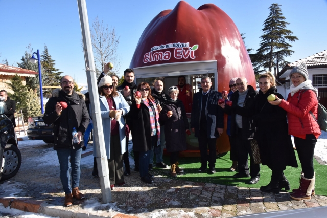 ISPARTA HABER: TÜRSAB İZMİR BÖLGESİ SEYAHAT
ACENTALARINDAN EĞİRDİR ÇIKARMASI