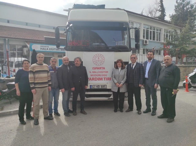 Isparta HEM’in yardım tırları, deprem bölgesine doğru yola çıktı