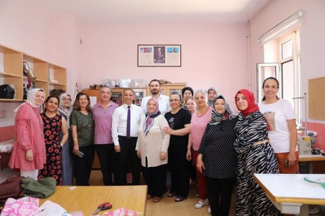 Isparta İl Millî Eğitim Müdürü Erhan Baydur Yaz Kurslarına Ziyarette Bulundu