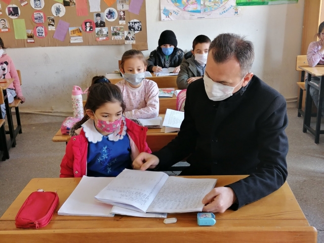 Isparta MEM Gelendost İlçesindeki Okulları Ziyaret Etti