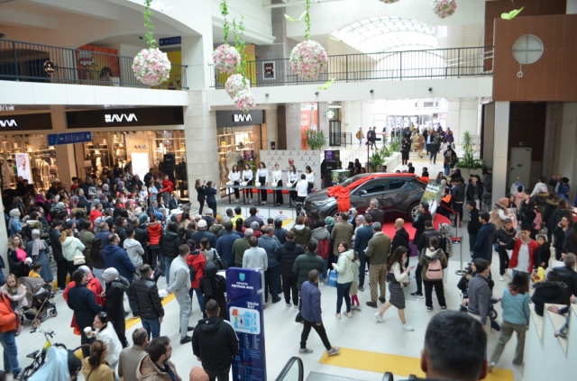Isparta Meydan AVM, 1. Yıl Dönümü Çekilişi Yapıldı. Arabayı kim kazandı?