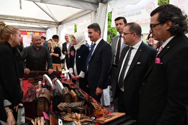 Isparta Uluslararası Gül Festival Alanı Renkli Açılışla Ziyaretçilerini Bekliyor