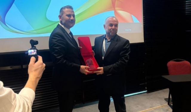 Isparta UYUMDER, Uluslararası Bağımlılıkla M&uuml;cadele Zirvesi&rsquo;nde Takdir Topladı