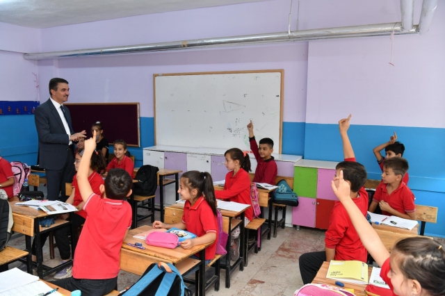 Isparta Valisi Baruş Aliköy, Küçükhacılar ve Büyükhacılar Köylerini Ziyaret Etti