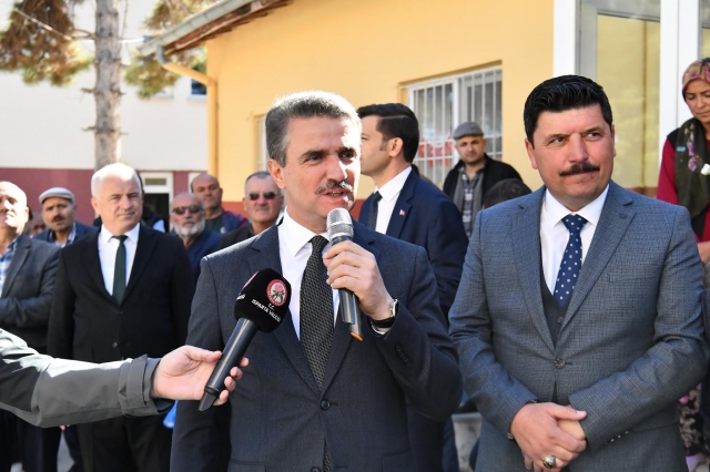 Isparta Valisi Baruş, Isparta Merkeze bağlı Gelincik ve Yakaören köylerini ziyaret etti