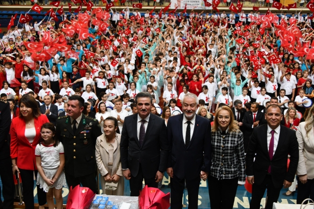 Isparta'da 23 Nisan Coşkusu