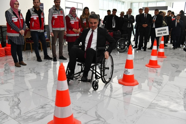 Isparta'da 3 Aralık Engelliler Günü Farkındalık Etkinliği Gerçekleştirildi