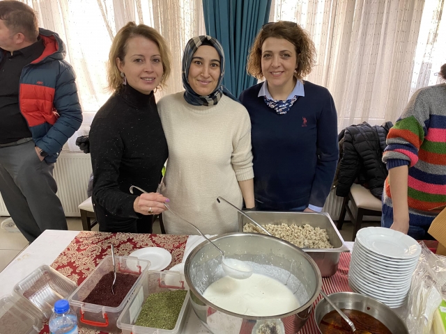 ISPARTA'DA ARYA BEBEK İÇİN DSİ'DE KERMES