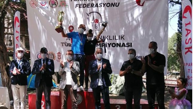 Isparta'da atlı sporculara ödülleri verildi