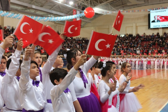 Isparta'da coşku dolu 23 Nisan Çocuk Bayramı