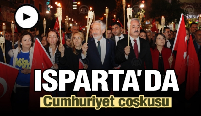 Isparta'da Cumhuriyet Coşkusu Akşam da Devam Etti