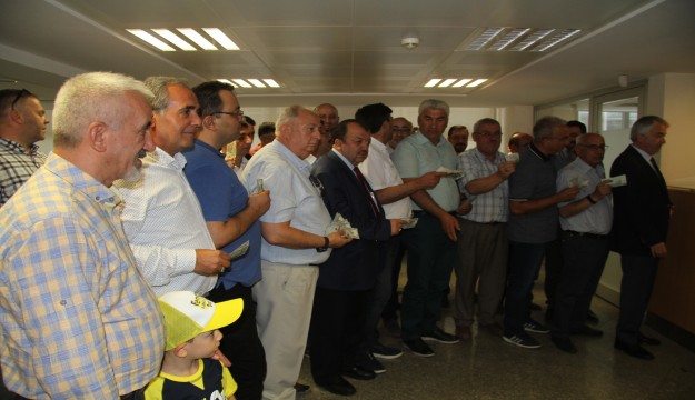 Isparta'da da  Vatandaşa, ‘Dolarınızı bozdurun’ çağrısı yapıldı