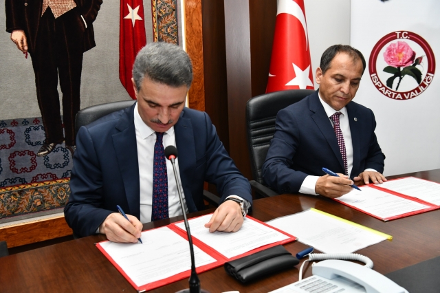 Isparta'da Eğitim Yatırımları Devam Ediyor: Hayırseverler Okul İnşaatına Katkıda Bulunuyor
