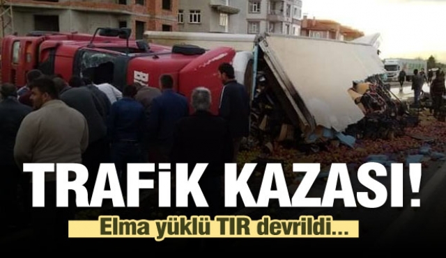 Isparta'da elma yüklü TIR devrildi