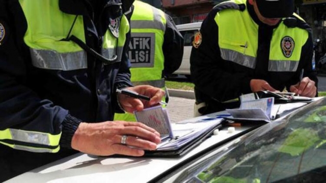 Isparta'da emniyetten trafik magandalarına geçit yok