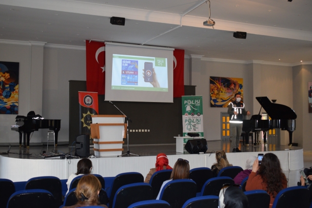 Isparta'da “En İyi Narkotik Polisi; Anne” projesi geniş kitlelere ulaşıyor